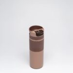 Lavozus Cabo Grip 500ml Insulated Travel Mug – Mocca Praline - Image 3